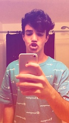 Aaron Carpenter : aaron-carpenter-1493357041.jpg