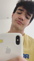 Aaron Carpenter : aaron-carpenter-1526663882.jpg