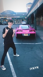 Aaron Carpenter : aaron-carpenter-1573332121.jpg