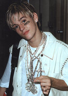 Aaron Carter : TI4U_u1145880910.jpg