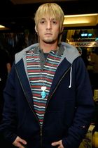 Aaron Carter : aaron-carter-1340723847.jpg