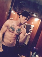 Aaron Carter : aaron-carter-1414616018.jpg