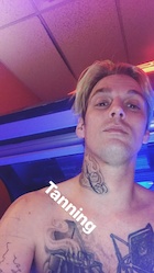 Aaron Carter : aaron-carter-1516427281.jpg