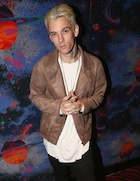 Aaron Carter : aaron-carter-1516850316.jpg