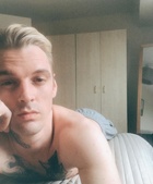 Aaron Carter : aaron-carter-1526162402.jpg