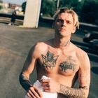 Aaron Carter : aaron-carter-1530468301.jpg