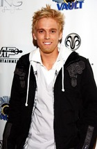 Aaron Carter : aaron_carter_1290288967.jpg