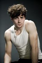 Aaron Johnson : aaron-johnson-1316966672.jpg