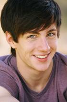 Aaron Johnson : aaron_johnson_1215384175.jpg