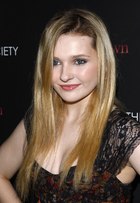 Abigail Breslin : abigail-breslin-1363706492.jpg