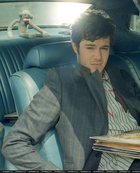 Adam Brody : TI4U_u1141837556.jpg