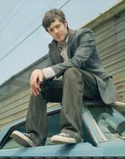 Adam Brody : TI4U_u1141837561.jpg