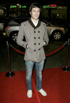 Adam Brody : adam_brody_1229009627.jpg