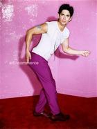 Adam Garcia : adamgarcia_1256964427.jpg