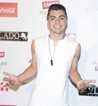 Adam Irigoyen : adam-irigoyen-1427151601.jpg