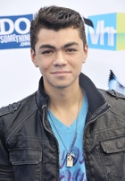 Adam Irigoyen : adam-irigoyen-1671726943.jpg