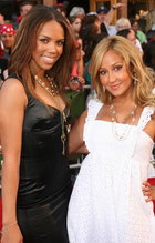 Adrienne Bailon : adrienne_bailon_1192115728.jpg