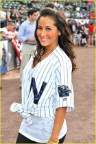 Adrienne Bailon : adrienne_bailon_1245929871.jpg