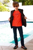 Aidan Gallagher : aidan-gallagher-1410903033.jpg