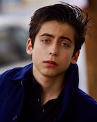 Aidan Gallagher : aidan-gallagher-1487553734.jpg