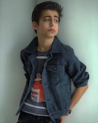 Aidan Gallagher : aidan-gallagher-1497398324.jpg