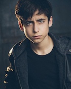 Aidan Gallagher : aidan-gallagher-1503796476.jpg