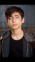 Aidan Gallagher : aidan-gallagher-1505909881.jpg