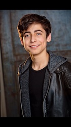 Aidan Gallagher : aidan-gallagher-1505935801.jpg