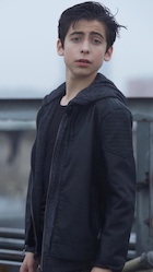 Aidan Gallagher : aidan-gallagher-1505992682.jpg