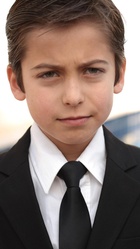 Aidan Gallagher : aidan-gallagher-1526863646.jpg