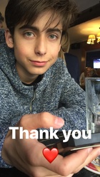 Aidan Gallagher : aidan-gallagher-1527010335.jpg