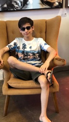 Aidan Gallagher : aidan-gallagher-1533777395.jpg