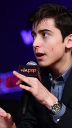 Aidan Gallagher : aidan-gallagher-1538843719.jpg