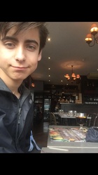 Aidan Gallagher : aidan-gallagher-1539703877.jpg