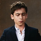 Aidan Gallagher : aidan-gallagher-1542610321.jpg