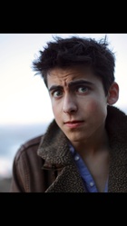 Aidan Gallagher : aidan-gallagher-1545173985.jpg