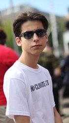 Aidan Gallagher : aidan-gallagher-1569616394.jpg