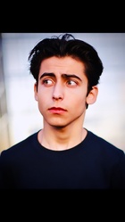 Aidan Gallagher : aidan-gallagher-1572376543.jpg