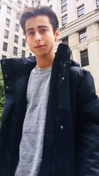 Aidan Gallagher : aidan-gallagher-1572814442.jpg