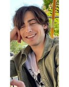 Aidan Gallagher : aidan-gallagher-1687843845.jpg