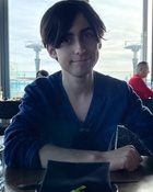 Aidan Gallagher : aidan-gallagher-1727647677.jpg