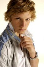 Alex Pettyfer : TI4U_u1153538387.jpg