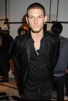 Alex Pettyfer : alex_pettyfer_1253792519.jpg