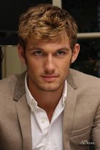 Alex Pettyfer : alex_pettyfer_1295202116.jpg