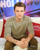 Alex Pettyfer : alex_pettyfer_1296392012.jpg