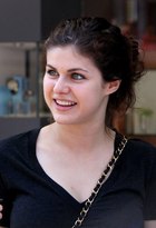 Alexandra Daddario : alexandra-daddario-1376671757.jpg