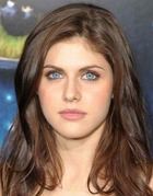 Alexandra Daddario : alexandra-daddario-1377798668.jpg