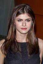 Alexandra Daddario : alexandra-daddario-1380472389.jpg