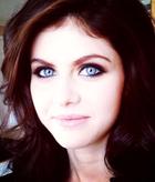 Alexandra Daddario : alexandra-daddario-1382042620.jpg