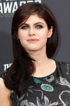 Alexandra Daddario : alexandra-daddario-1382573225.jpg